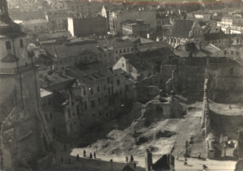 Niezwykłe zdjęcia Lublina z przełomu 1939/1940 na stronie Biblioteki Cyfrowej Wojewódzkiej Biblioteki Publicznej im. Hieronima Łopacińskiego.